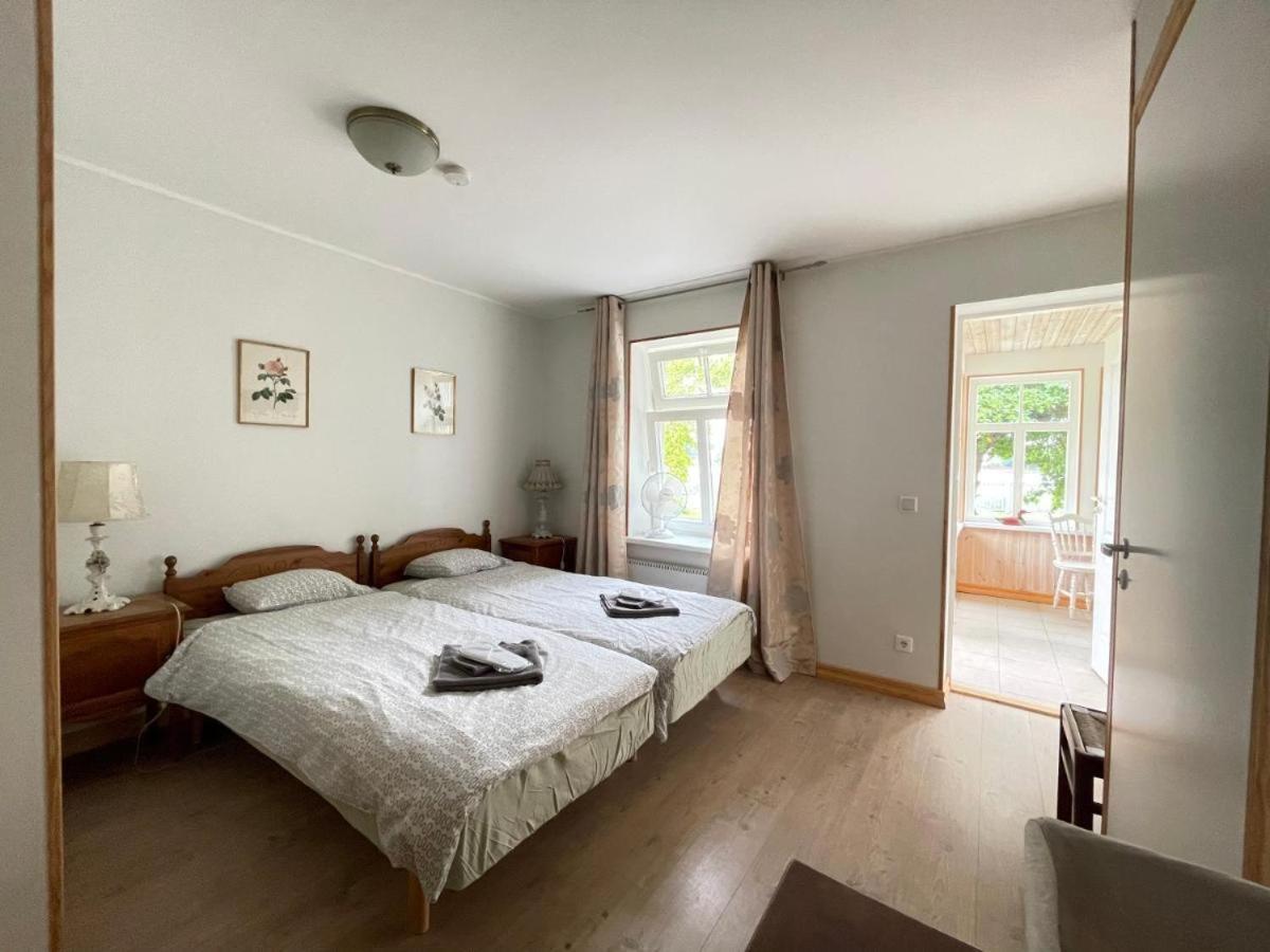 Haapsalu Guesthouse Extérieur photo